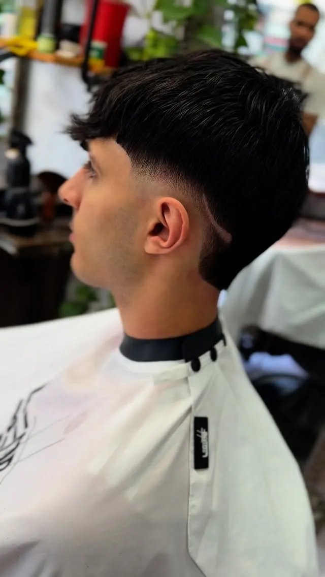Clean neckline and back